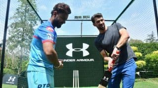 Olympic legend Michael Phelps tries his hand at cricket with Delhi Capitals